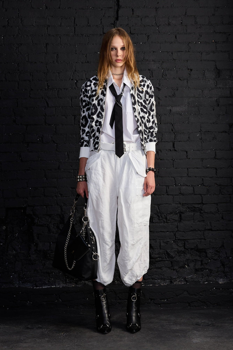 CROPPED MARK CARGO PANTS 1