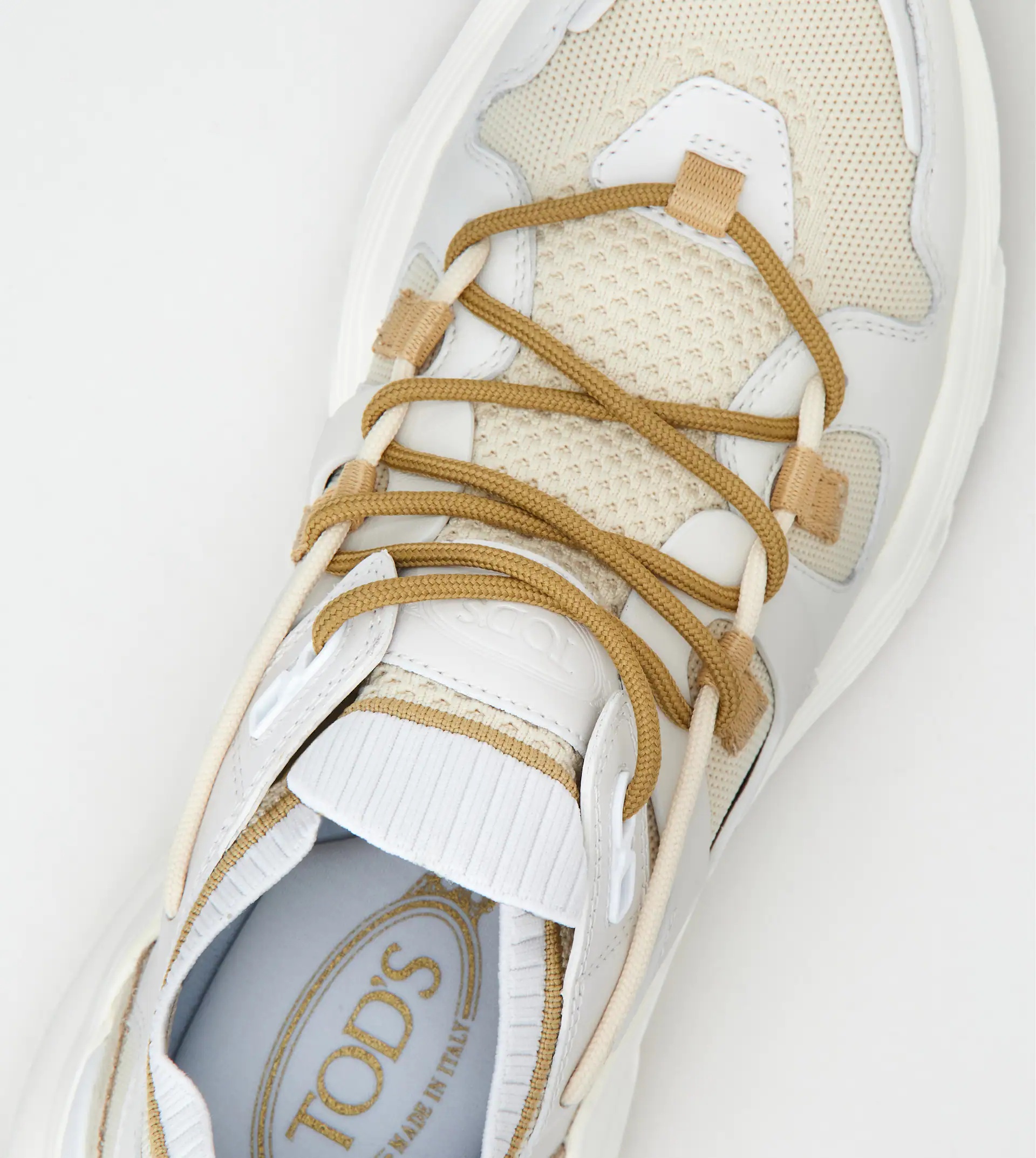 SNEAKERS IN LEATHER AND TECHNICAL FABRIC - WHITE - 7