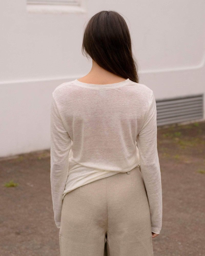 BASERANGE Sevinc Long Sleeve Tee - Linen Jersey outlook