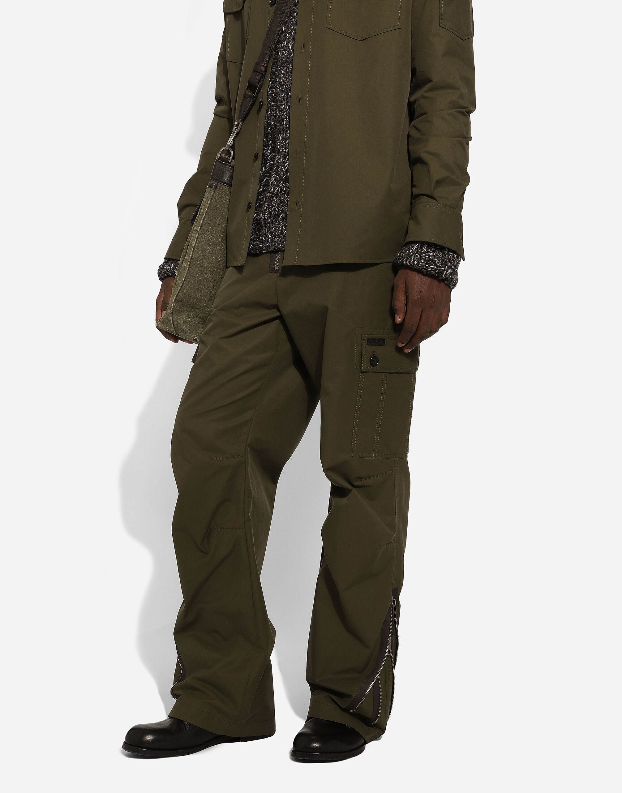 Technical fabric cargo pants - 4