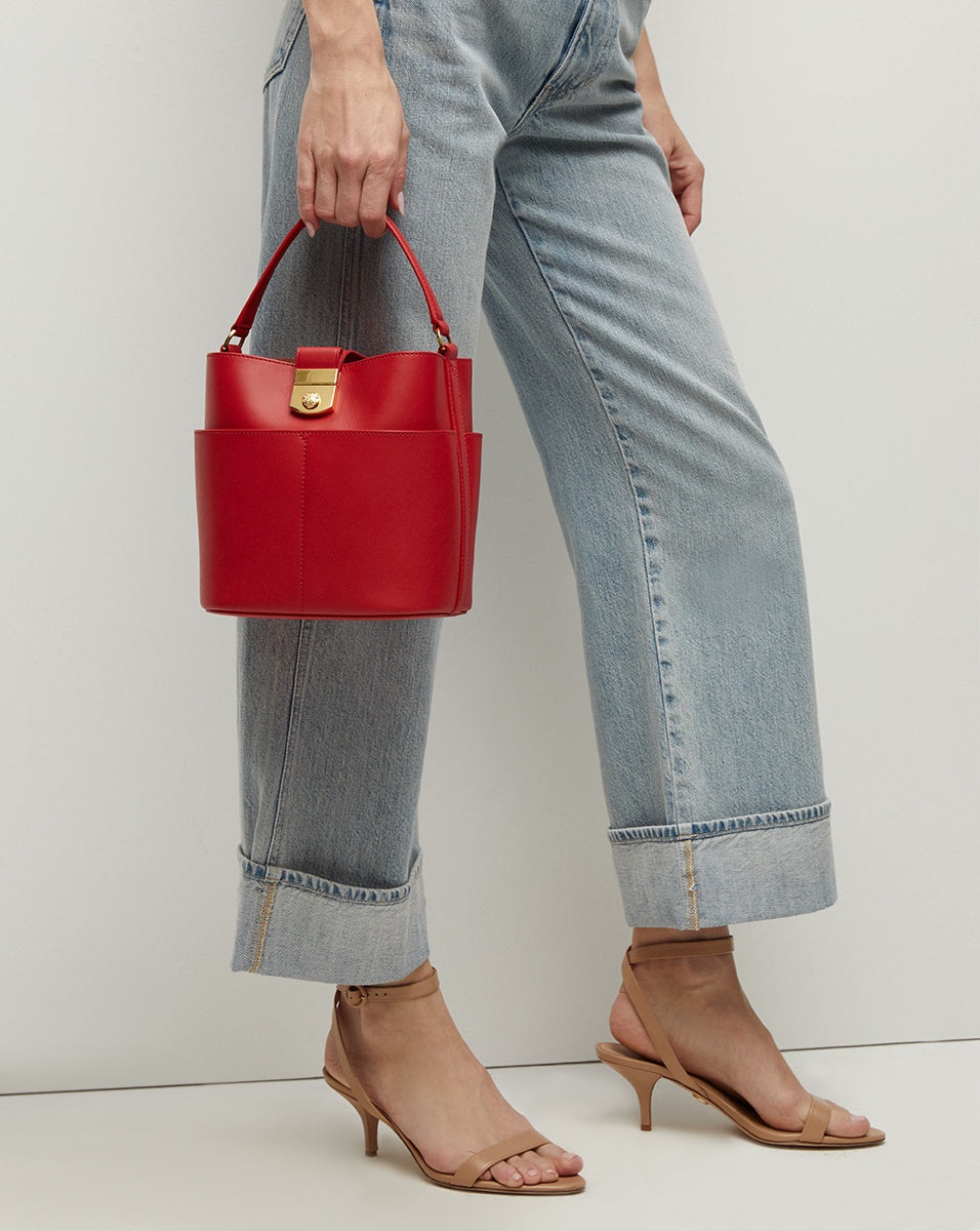 SMALL CREST LOCK BUCKET BAG 6