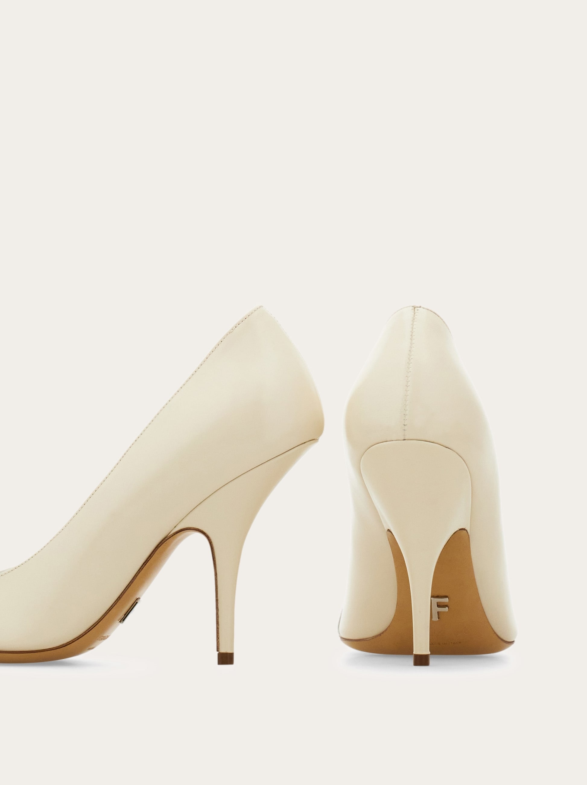 High heel pump with mini bow - 7