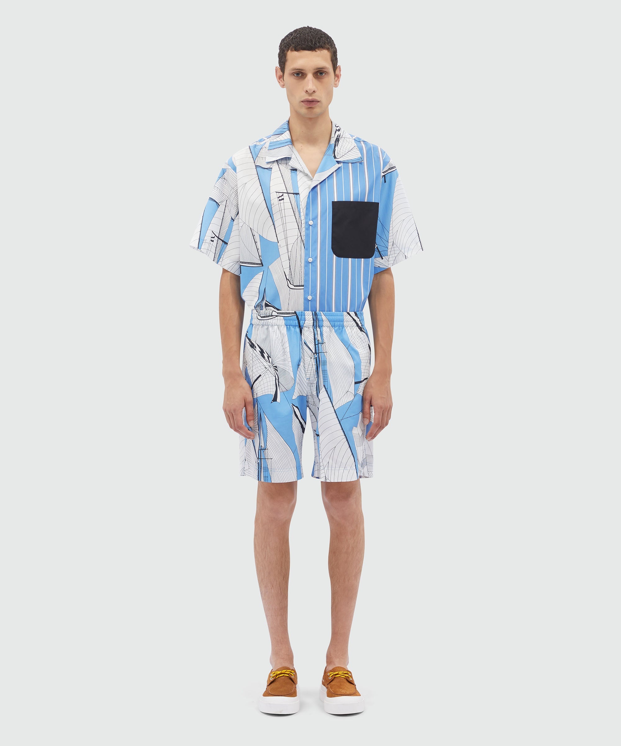 Bermuda shorts in light blue poplin with "Sale race" print - 2