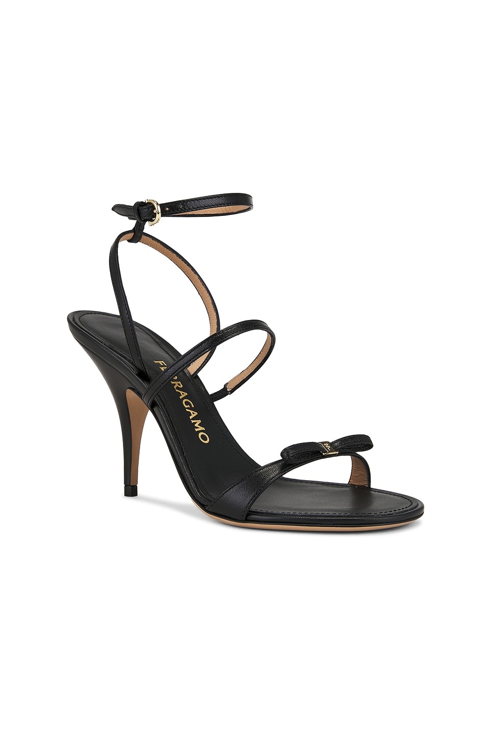 Ariel Sandal - 2