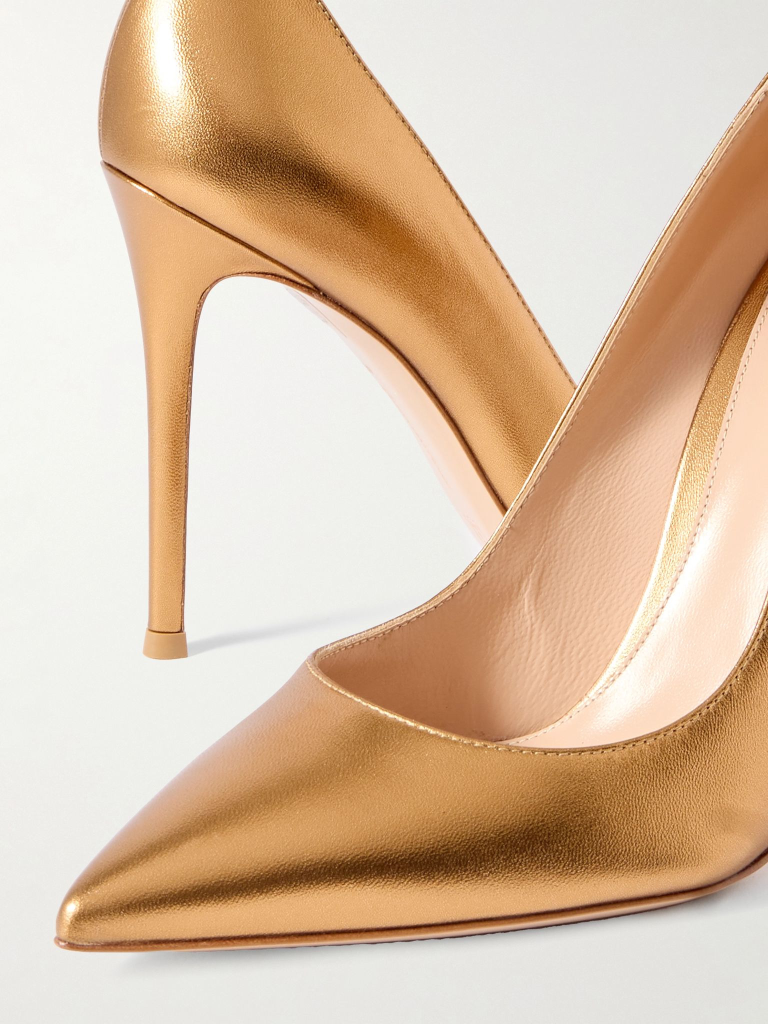Gianvito 105 metallic leather pumps Gold - 4