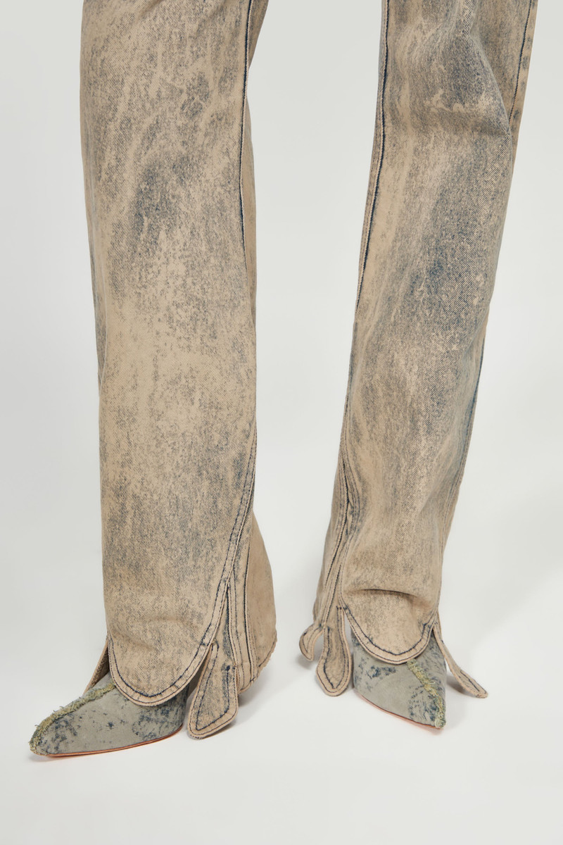 Fitted Tudor Jeans 4