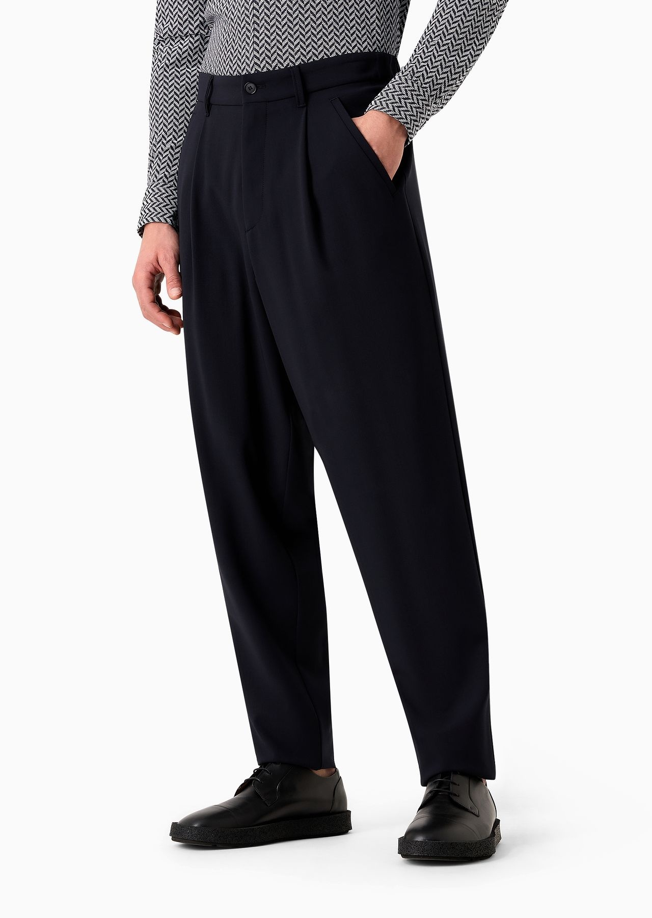 Single-dart, wool-canvas trousers - 2