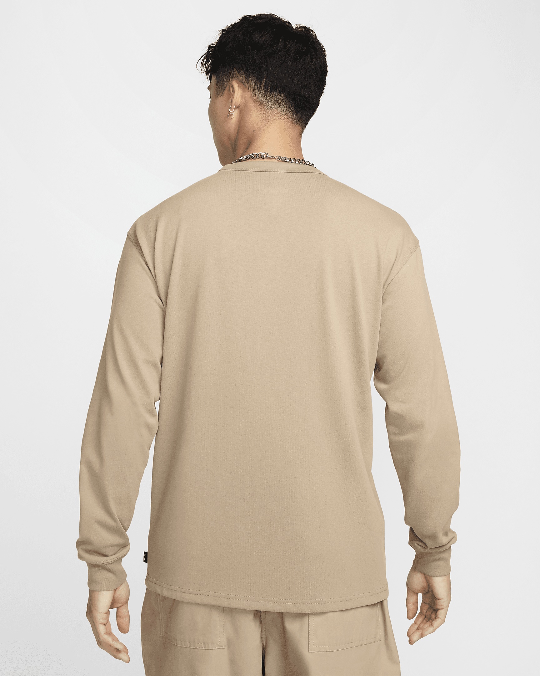 Nike Sportswear Premium Essentials Men's Long-Sleeve Pocket T-Shirt - 2