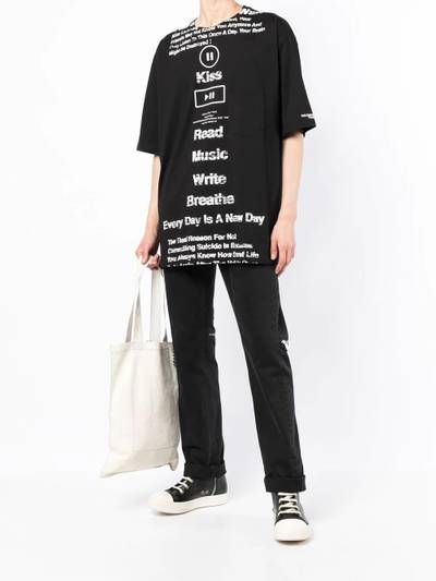 TAKAHIROMIYASHITA TheSoloist. slogsn-print short-sleeve T-shirt outlook