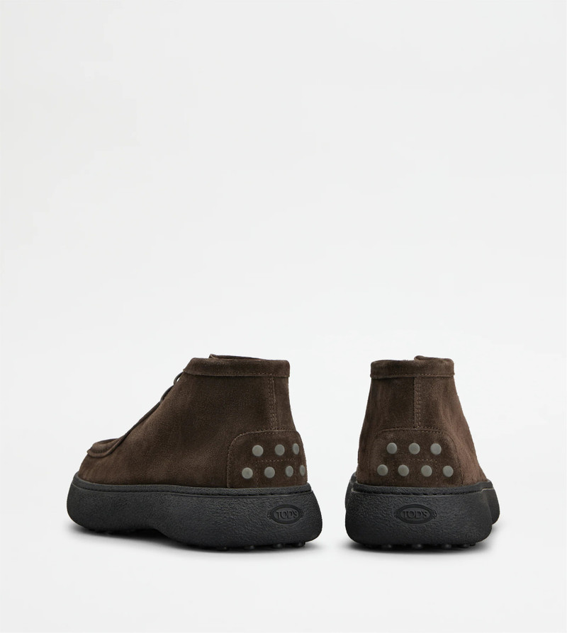 Tod's TOD'S W. G. ANKLE BOOTS IN SUEDE - BROWN outlook