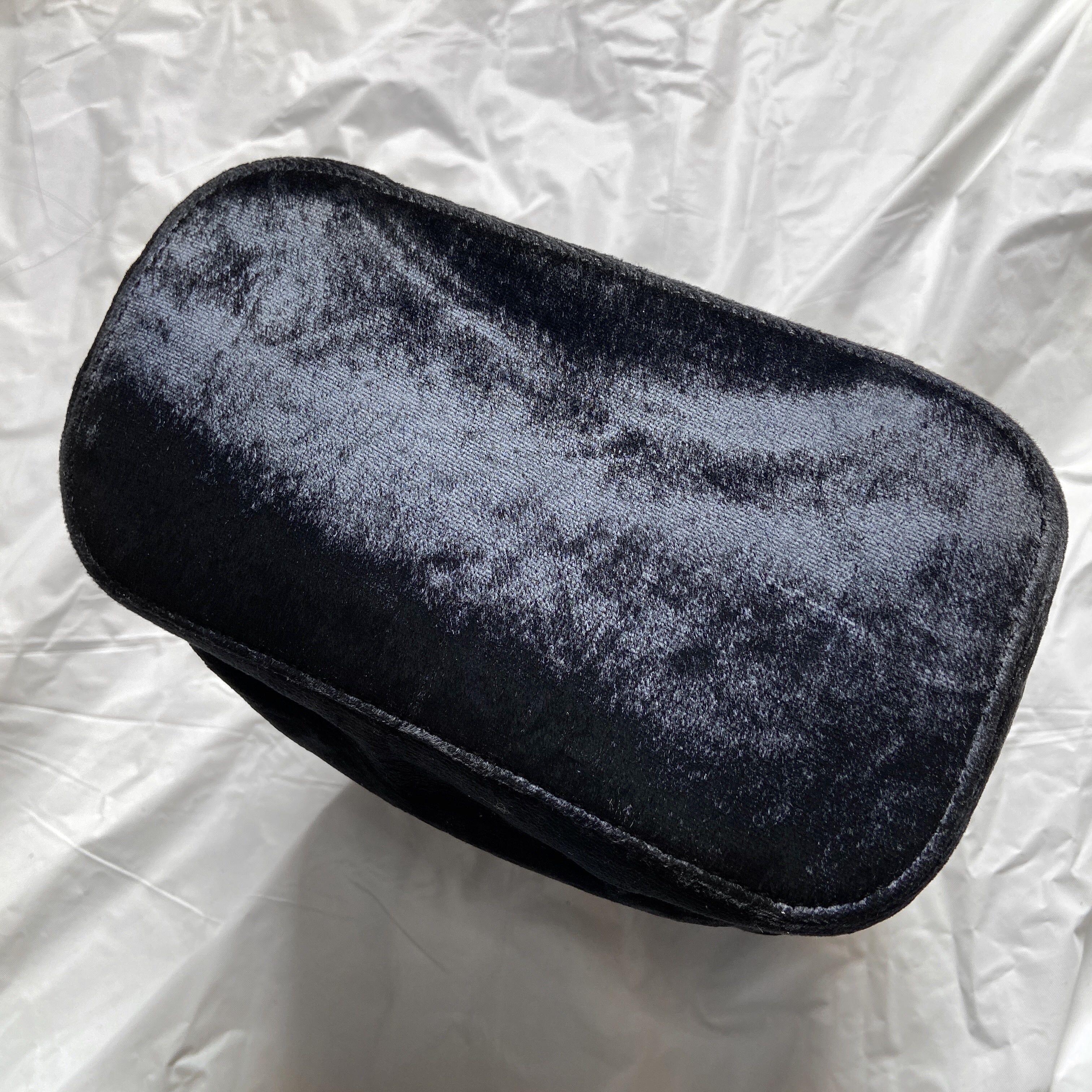 Gucci Fall 1999 Tom Ford  black velvet acrylic ring bucket handbag - 9