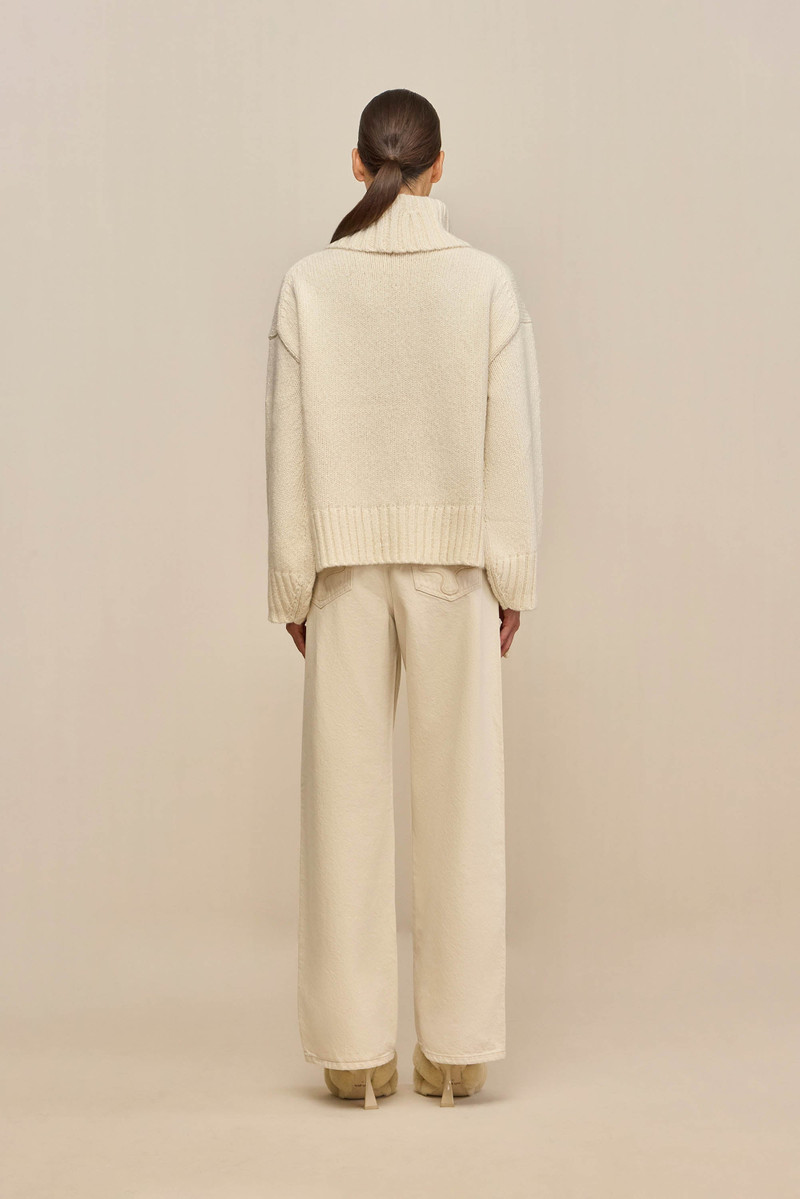 BELANA SWEATER 6
