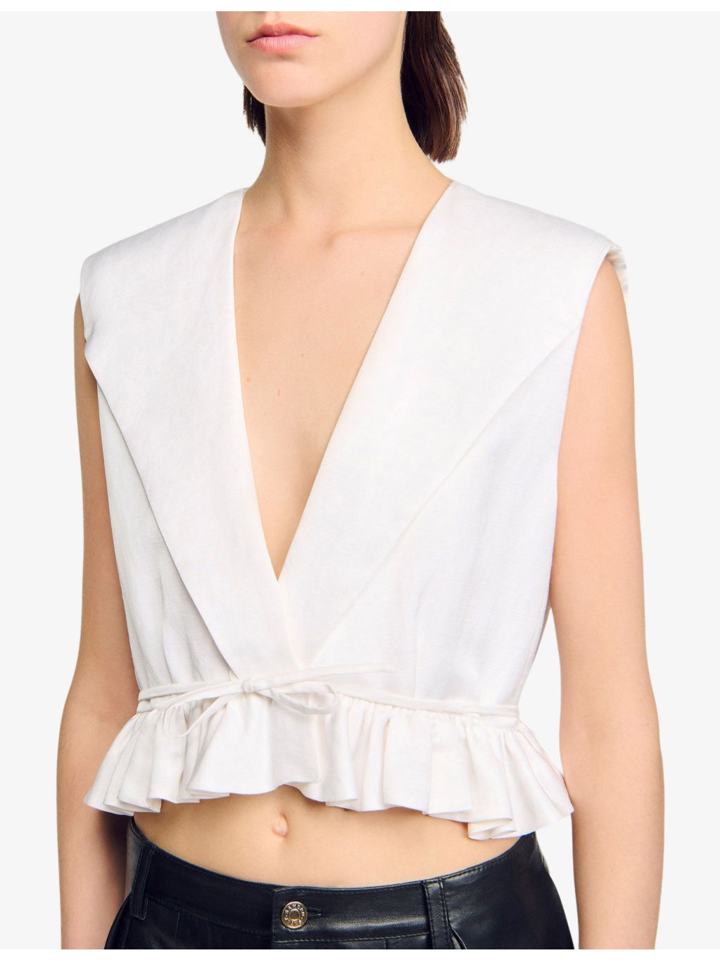 V-Neck Ruffle-Hem Cropped Linen-Blend Top - 5