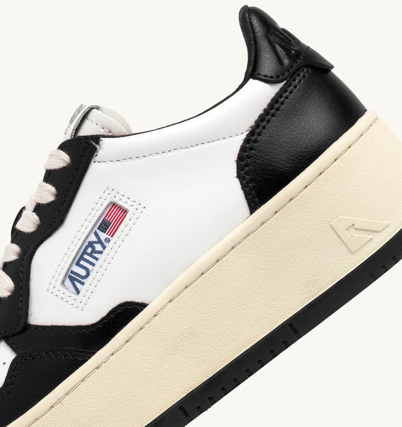 MEDALIST PLATFORM SNEAKERS IN WHITE AND BLACK LEATHER - 6