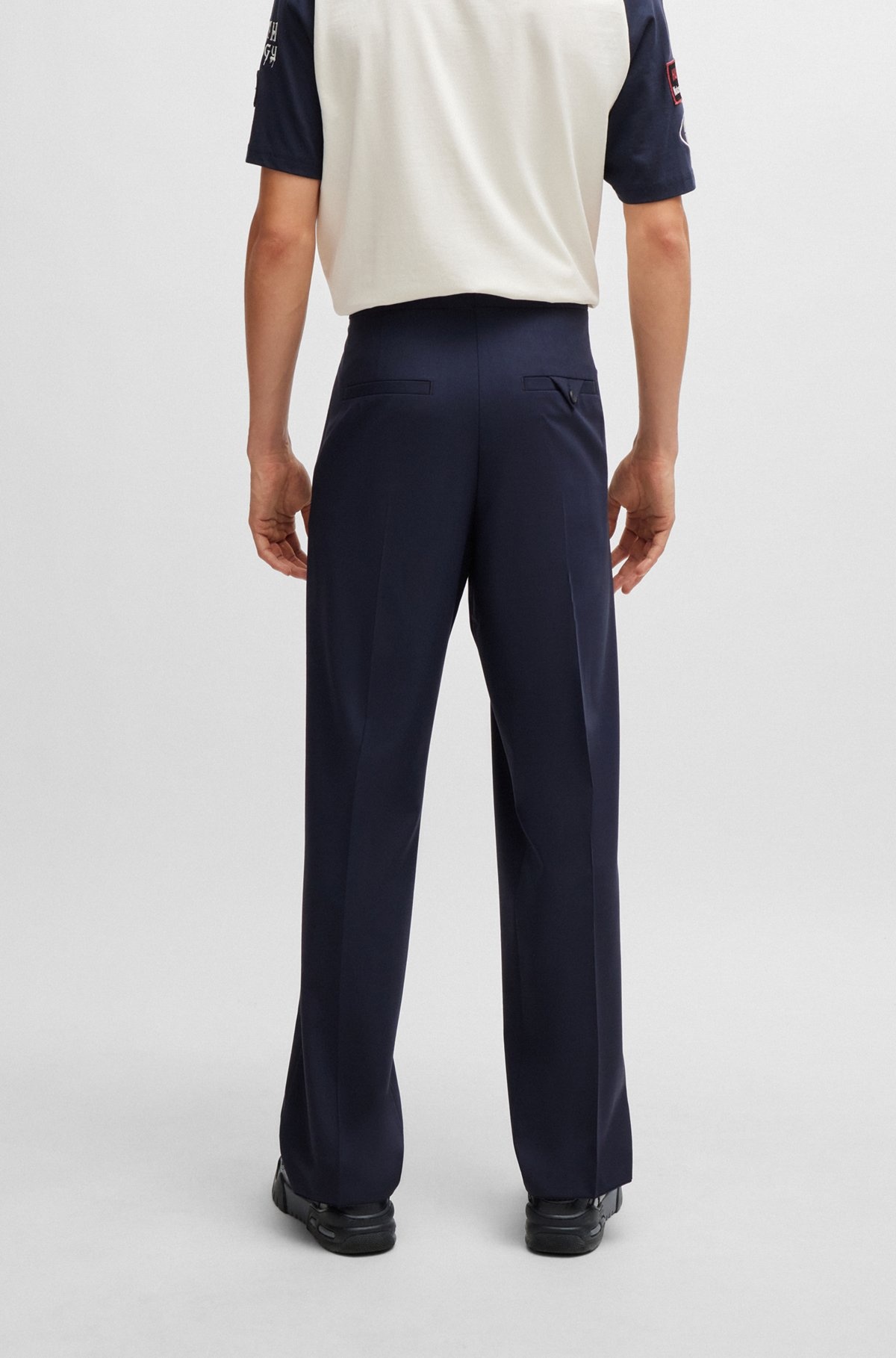 MODERN-FIT SUIT IN PERFORMANCE-STRETCH CLOTH - 8