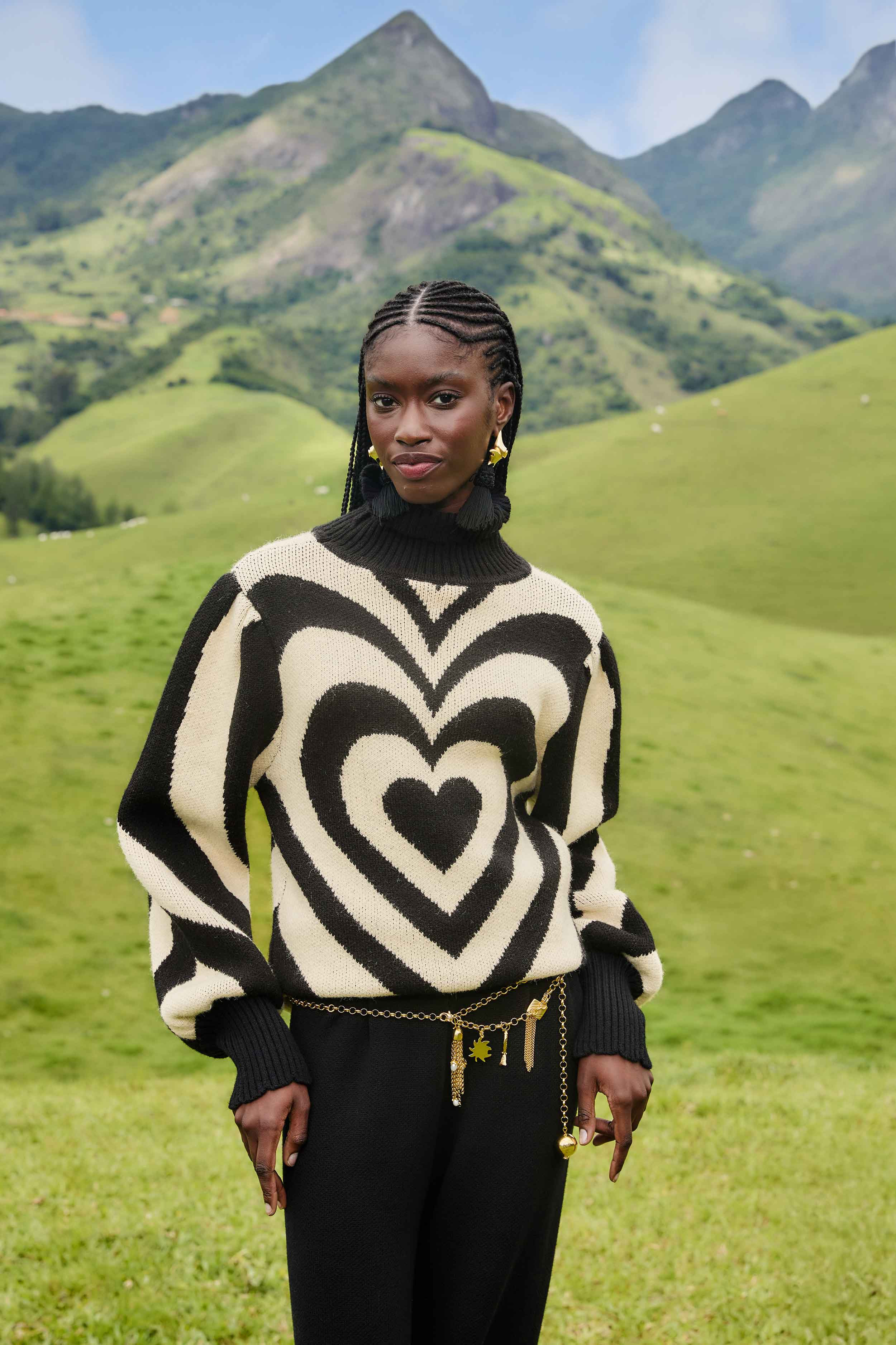 Black And White Heart Gradient Knit Sweater - 2