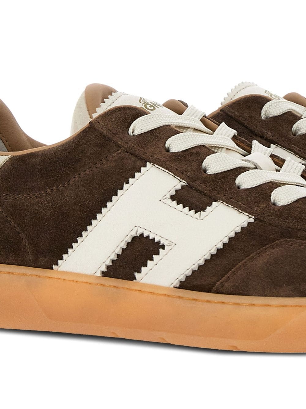 Cool low-top suede sneakers - 6