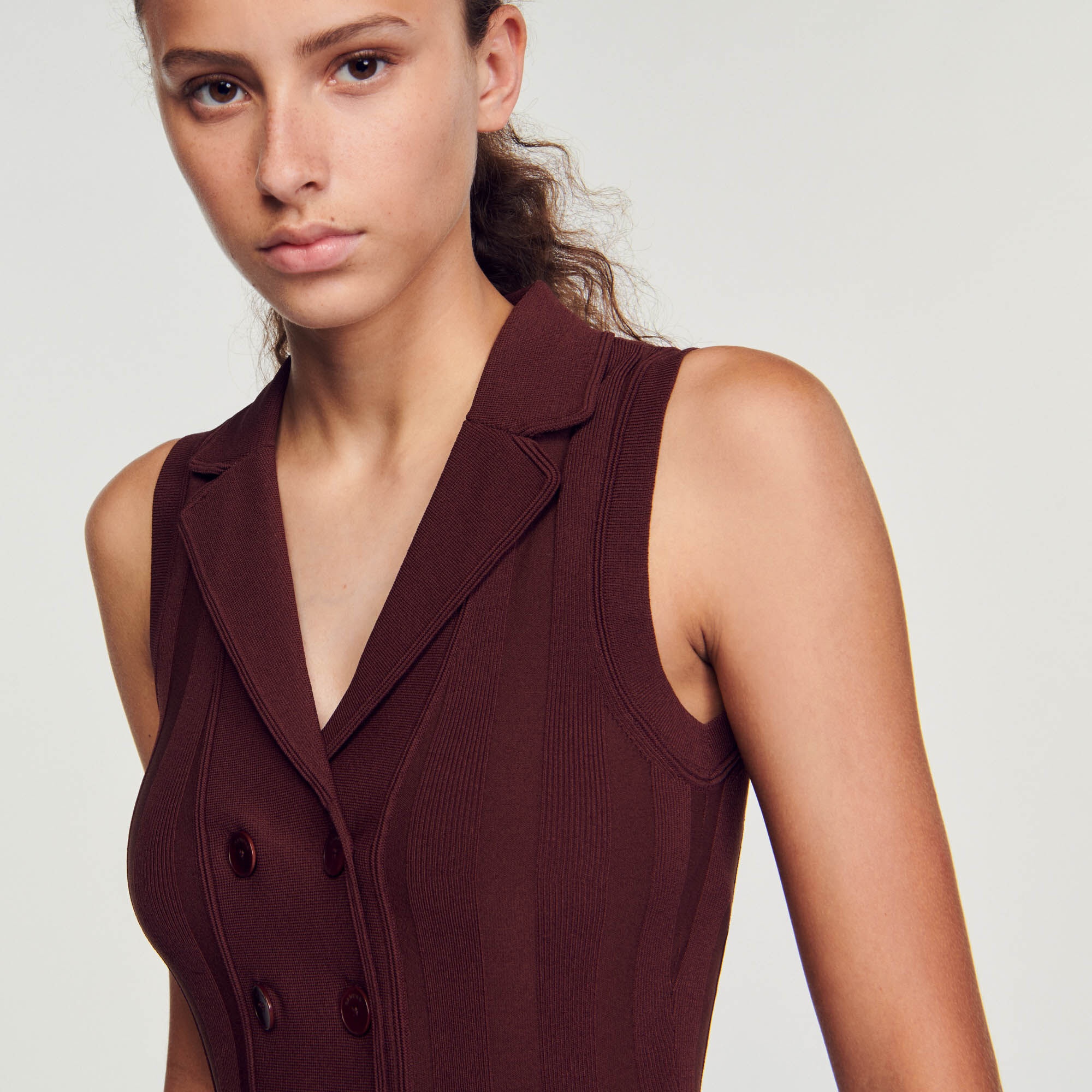 VEST - 4