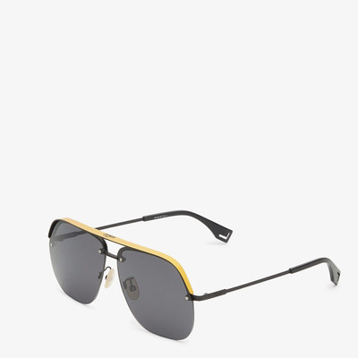 FENDI Black sunglasses outlook