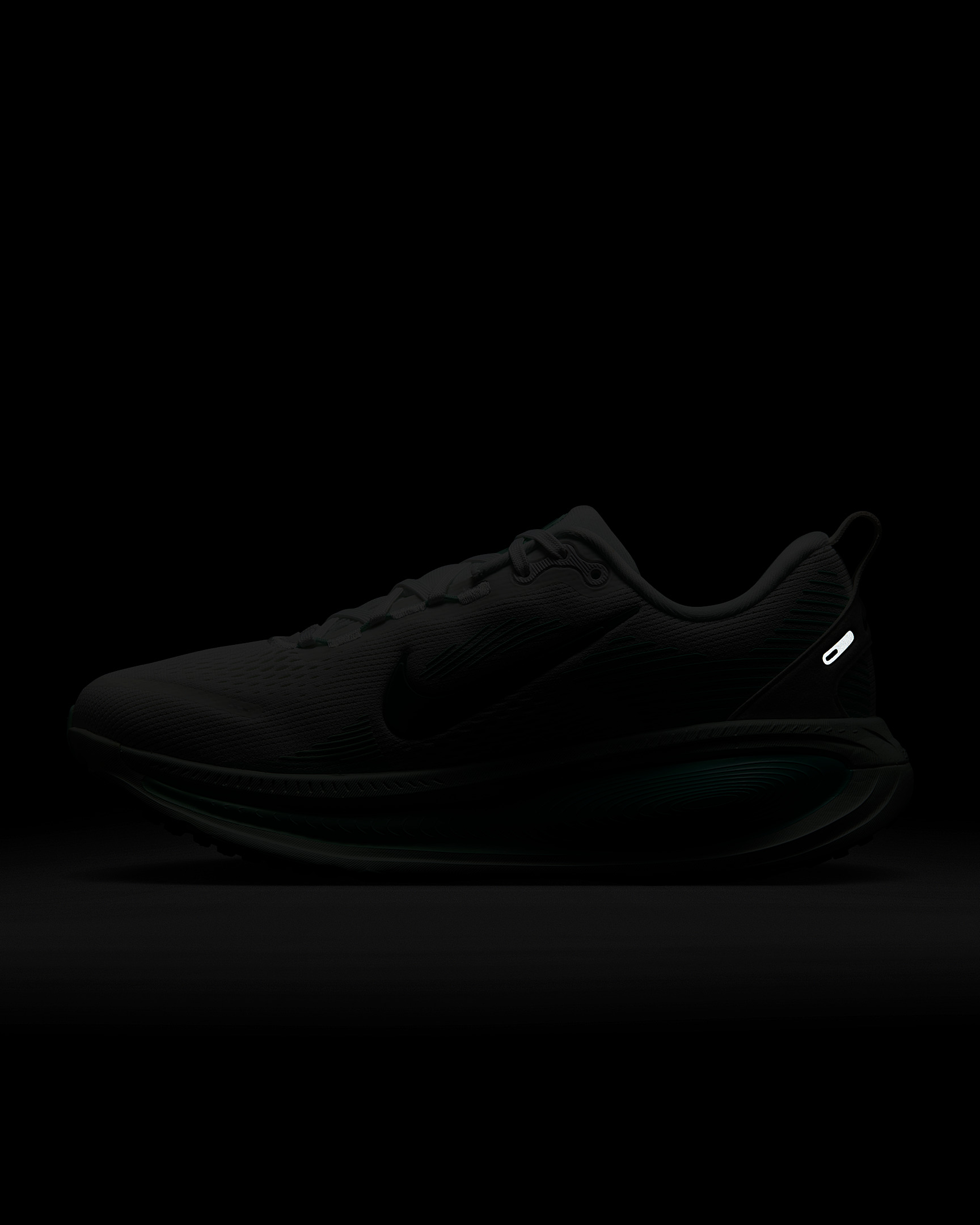 Nike Vomero 18 Women's Road Running Shoes - 11