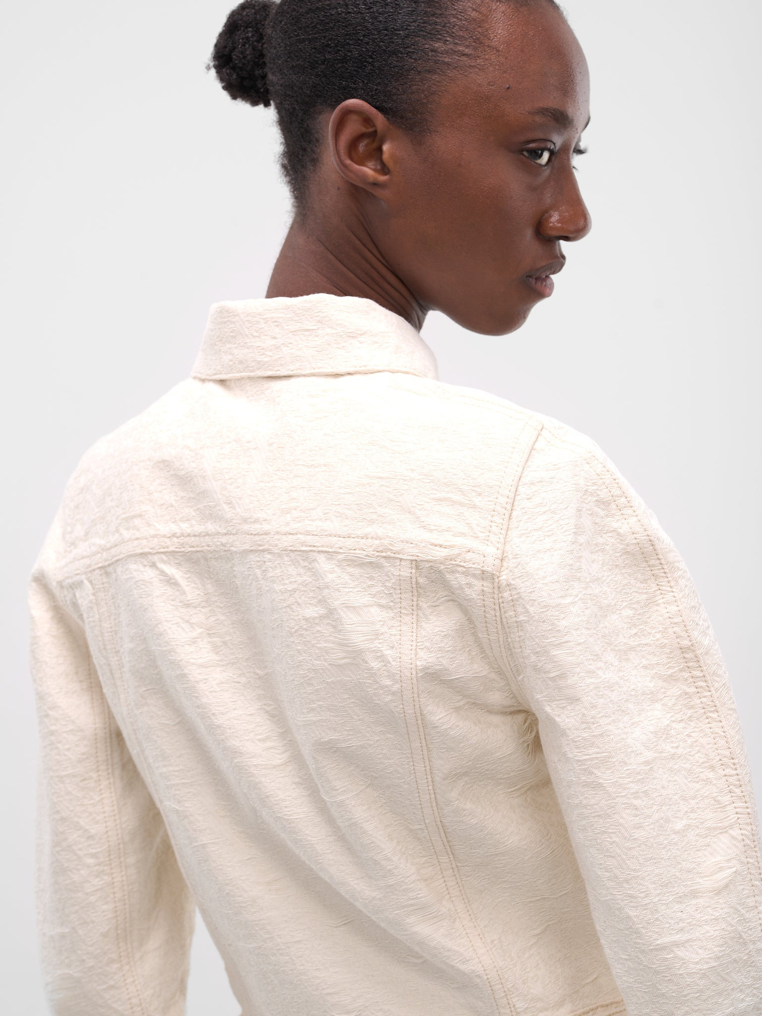 White Ovalo Cropped Denim Jacket - 4