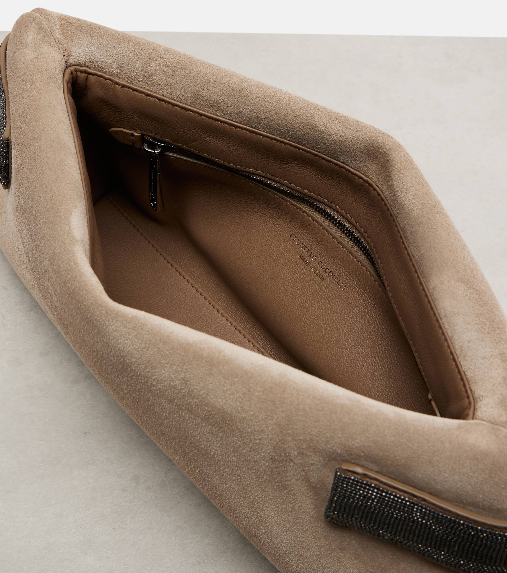 Essence Small suede clutch - 3