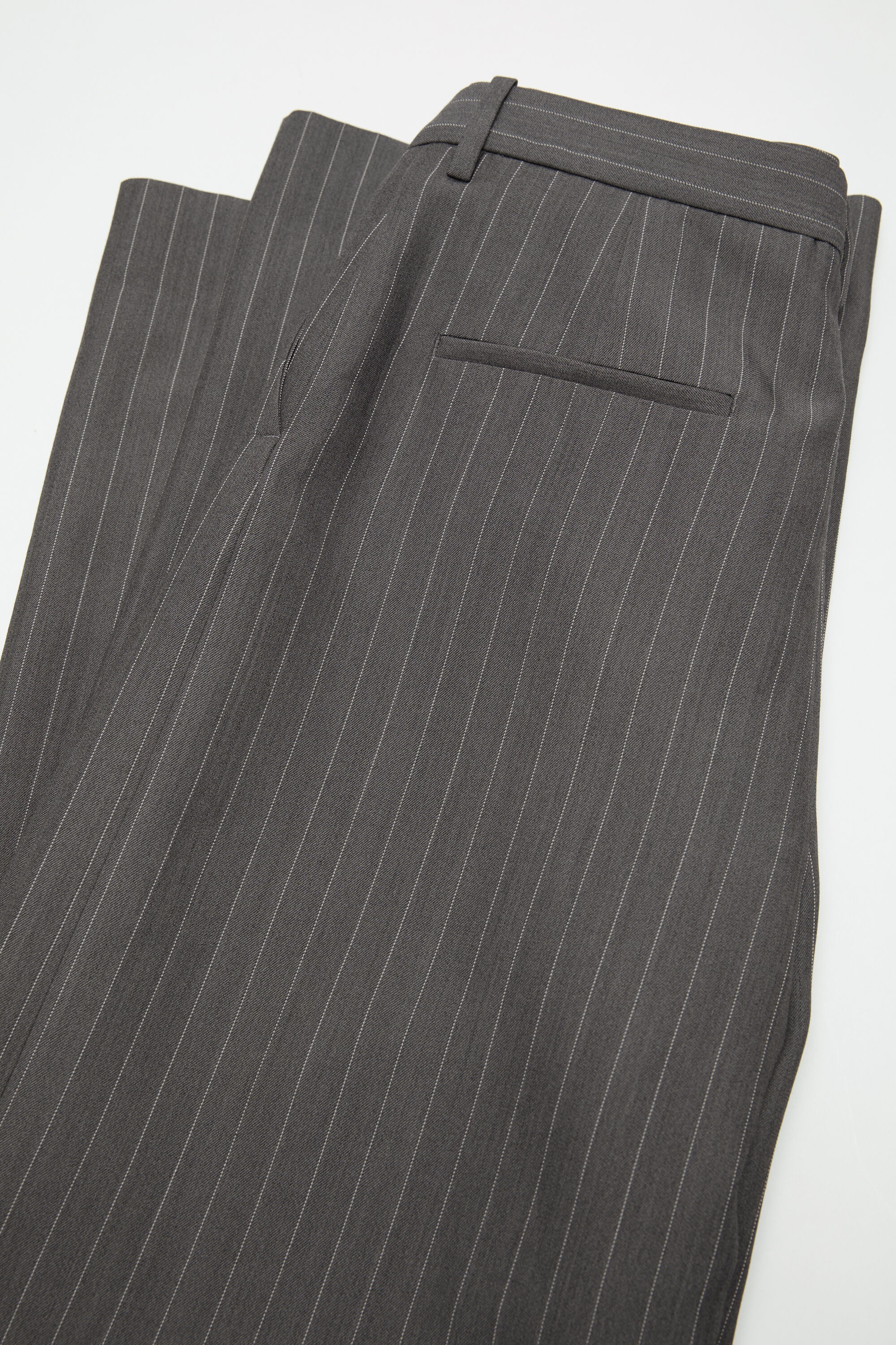 Deconstructed pinstripe trousers - Grey Melange - 6