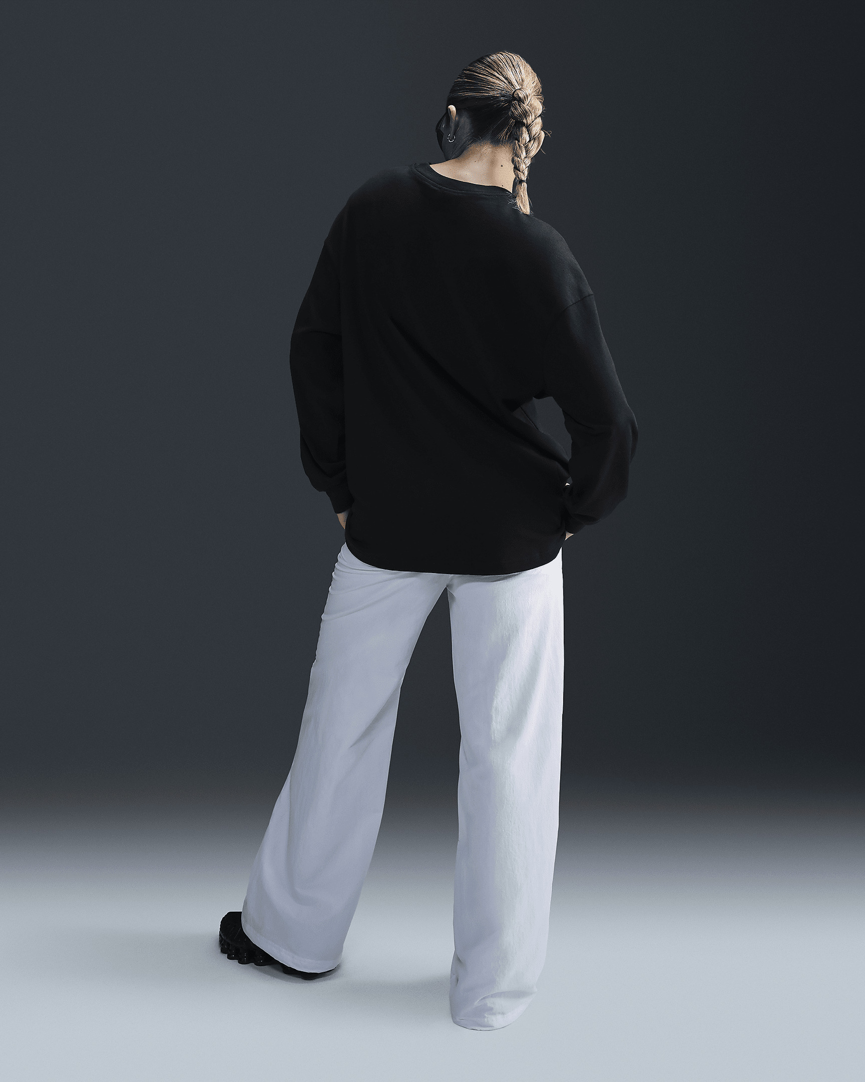 Nike Sportswear Essential Women's Oversized Long-Sleeve T-Shirt - 5