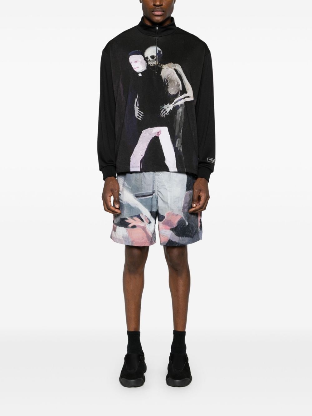 graphic-print textured sweatshirt - 2