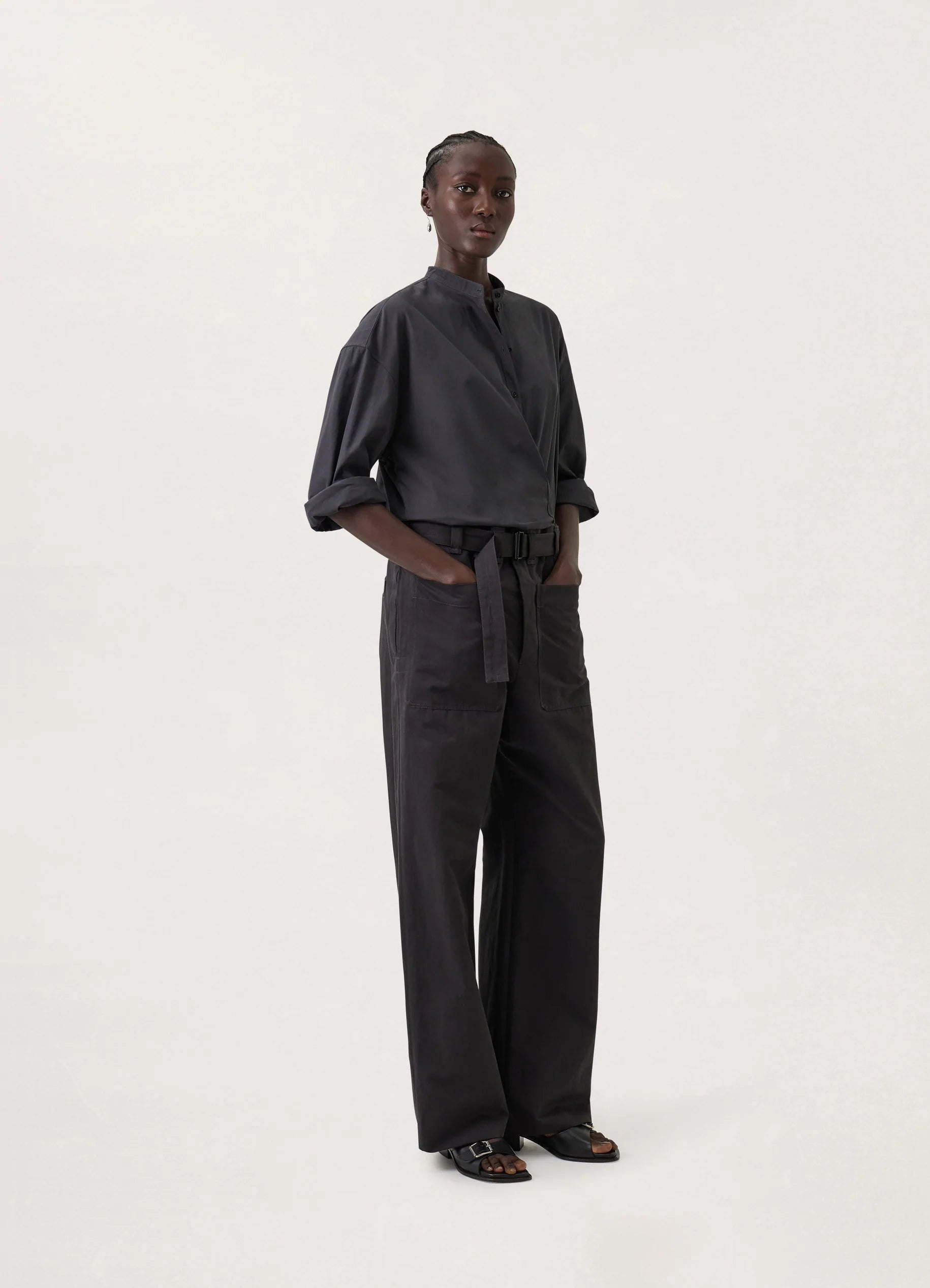 BELTED POCKET PANTS
COTTON LINEN - 2