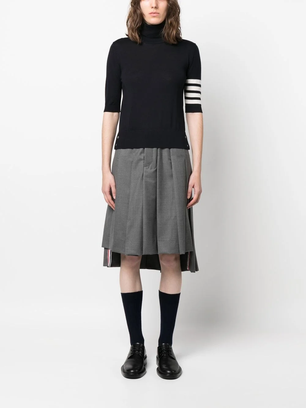 THOM BROWNE - Women Relaxed Fit Ss Turtleneck In Fine Merino Wool W/ 4 Bar Stripes - 1