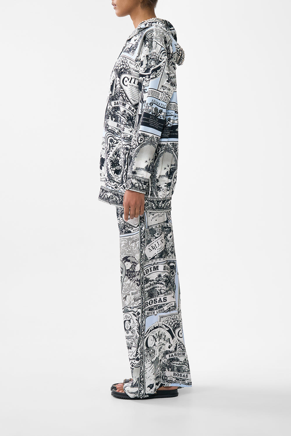 SILK BAND OVERSIZED HOODIE WITH POCKETS - 4