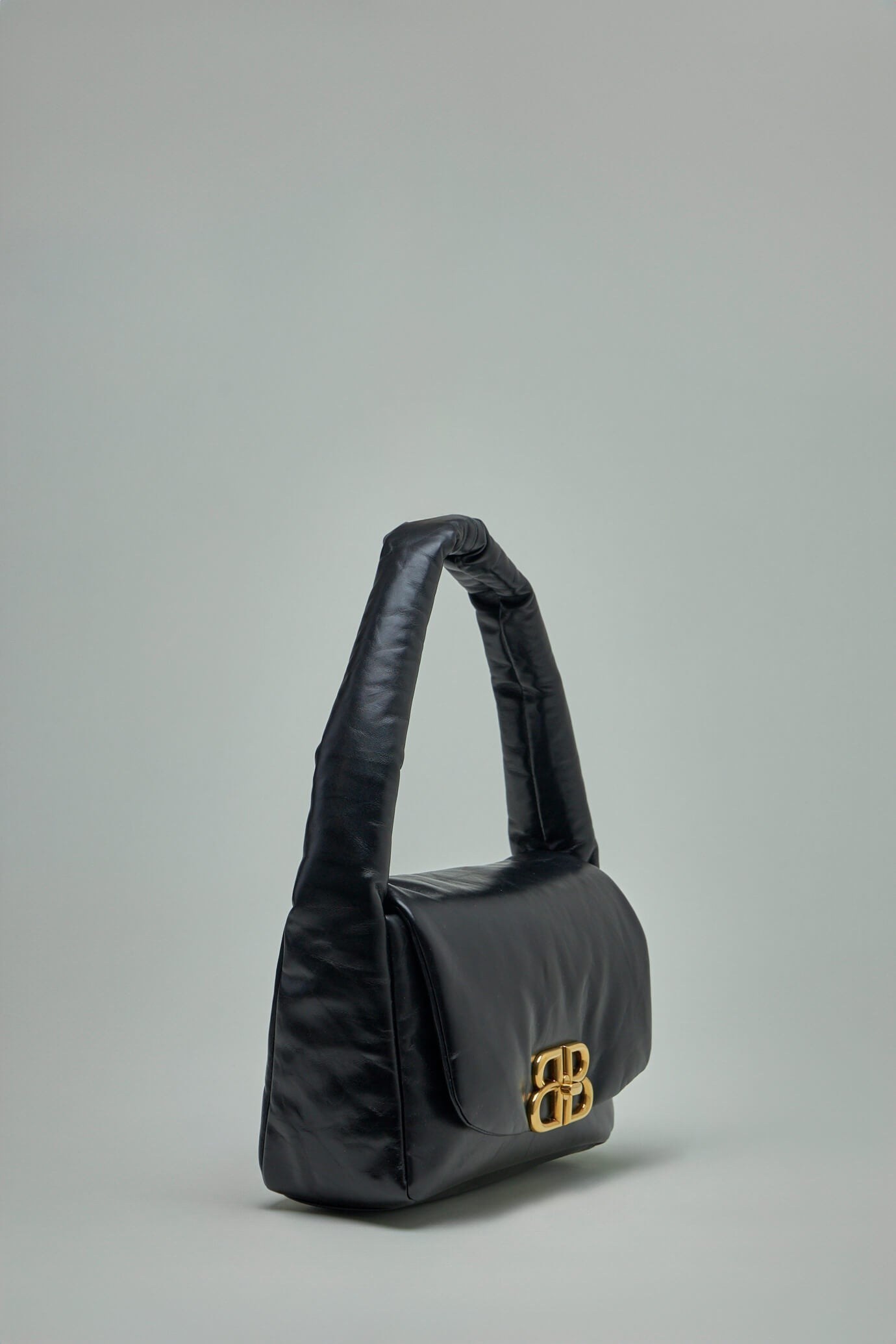 BALENCIAGA Monaco Sling Bag S | labelsfashion | REVERSIBLE