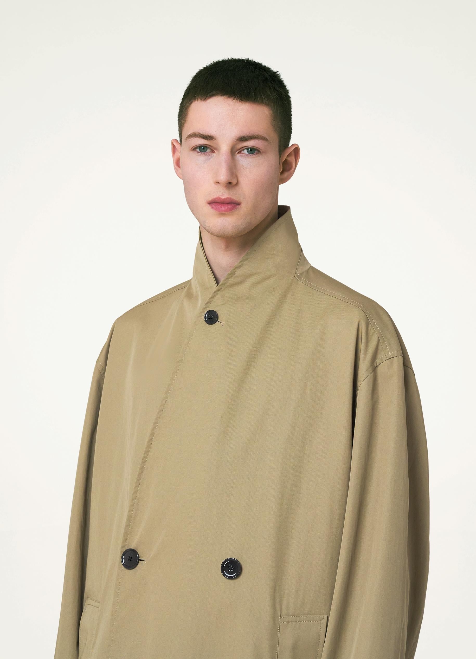 WRAP COLLAR TRENCH
WR COTTON GABARDINE - 9