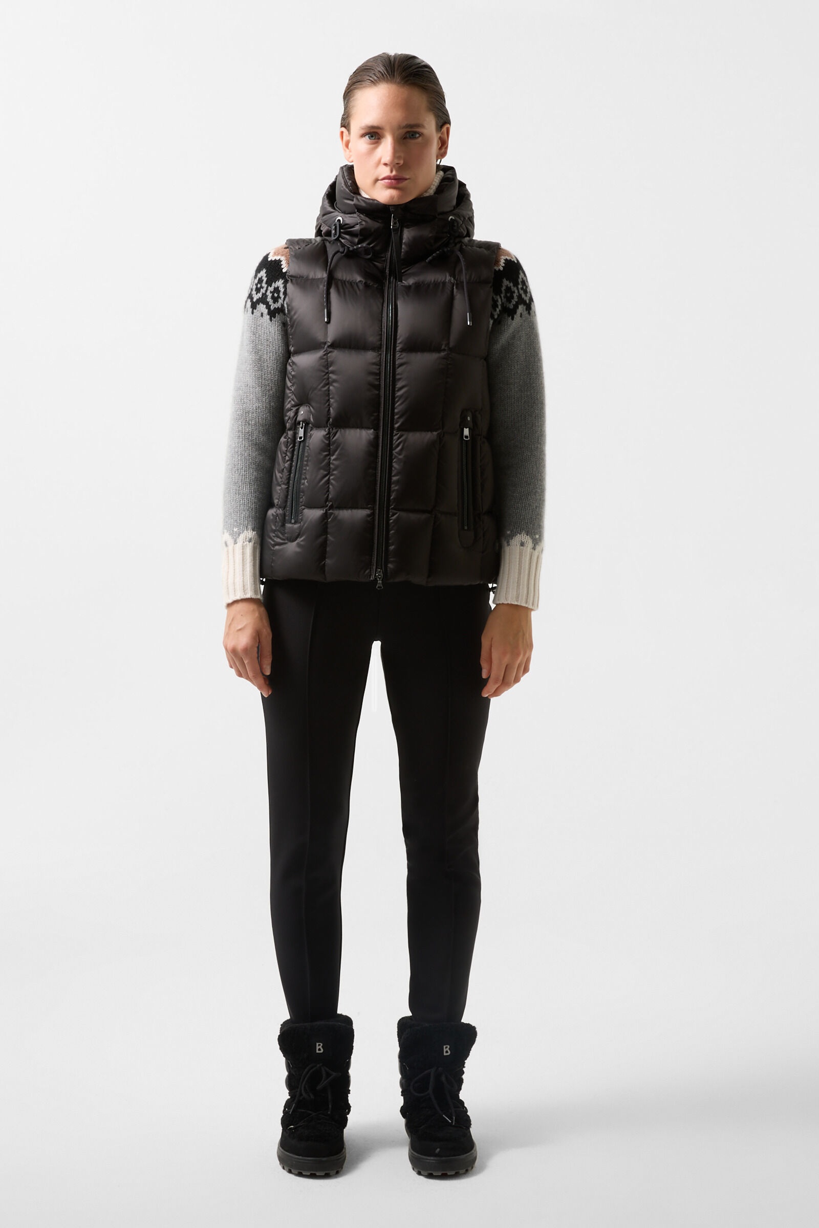 Falka Down vest in Black - 4