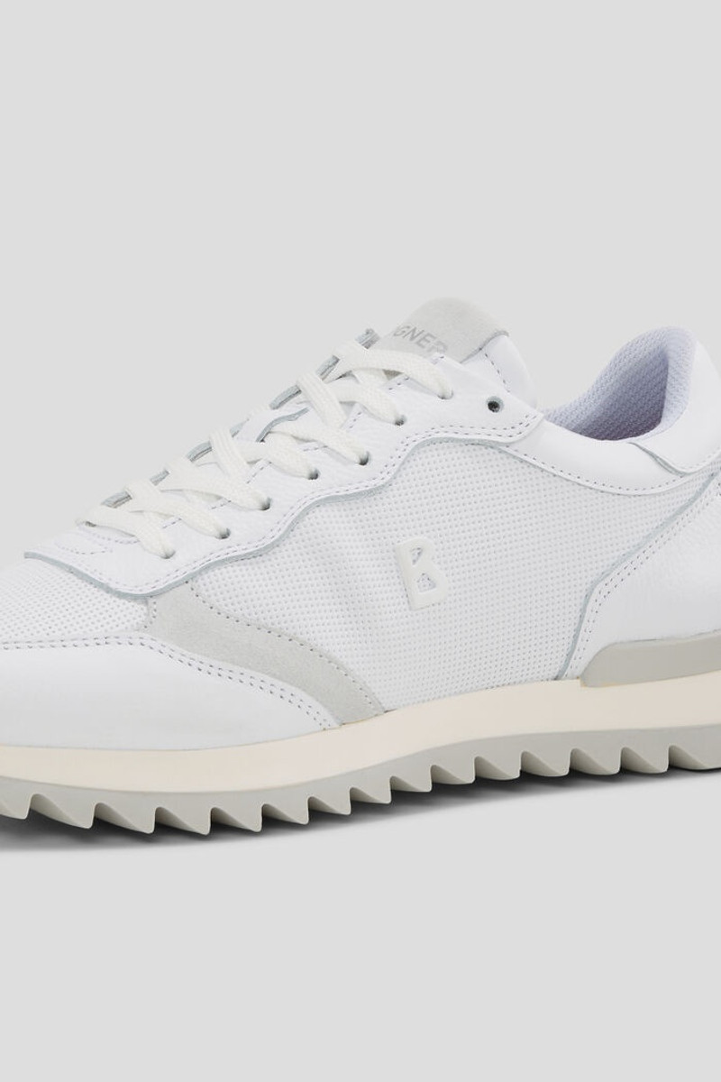 Seattle Sneaker in White 4