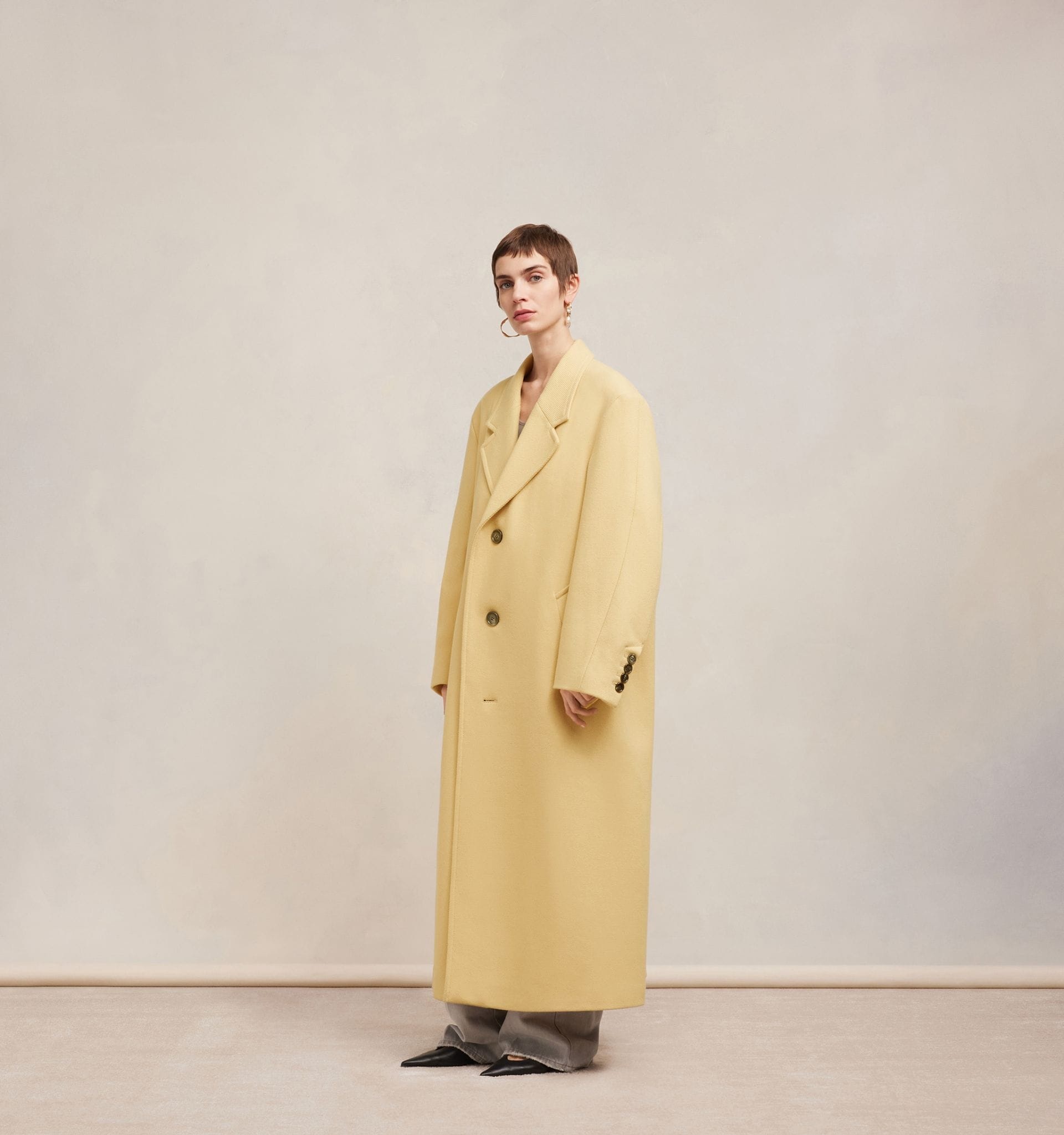 Three Buttons Oversized Coat - 4