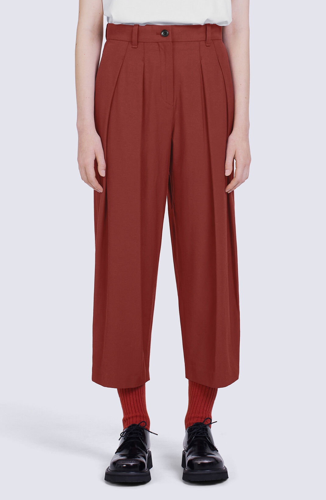 Cropped pleated trousers - 4