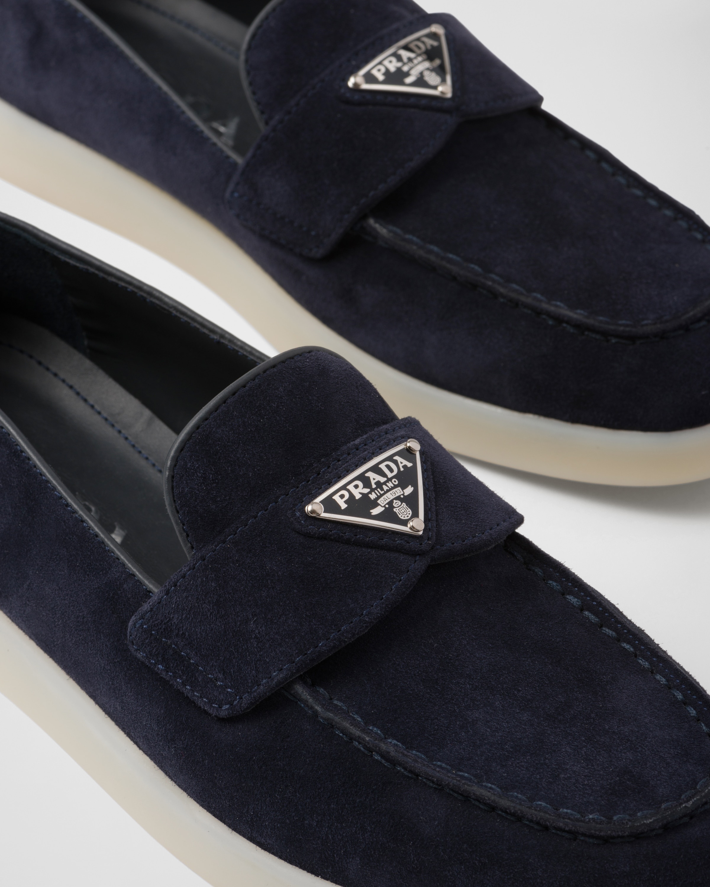 Suede leather loafers - 6