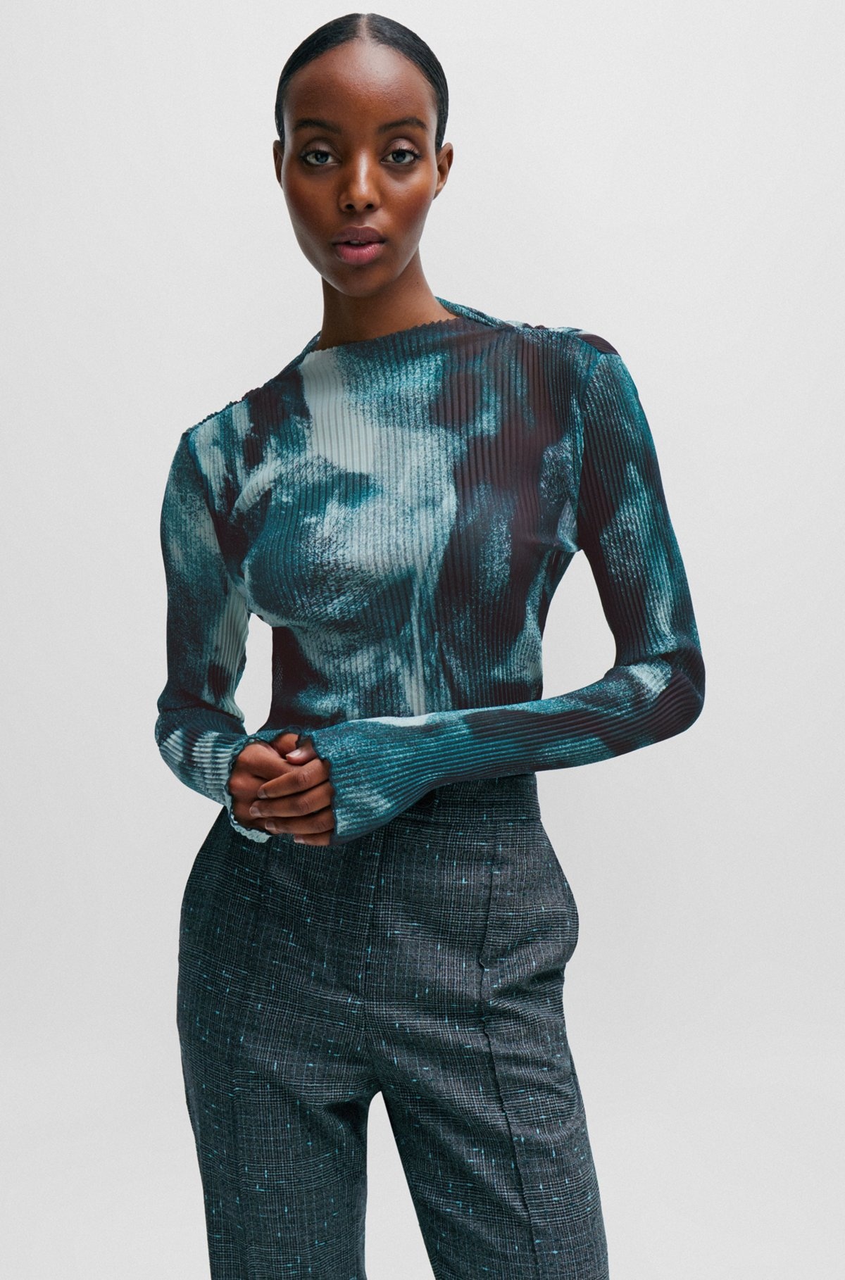 PRINTED SLIM-FIT TOP IN PLISSÉ TULLE - 2
