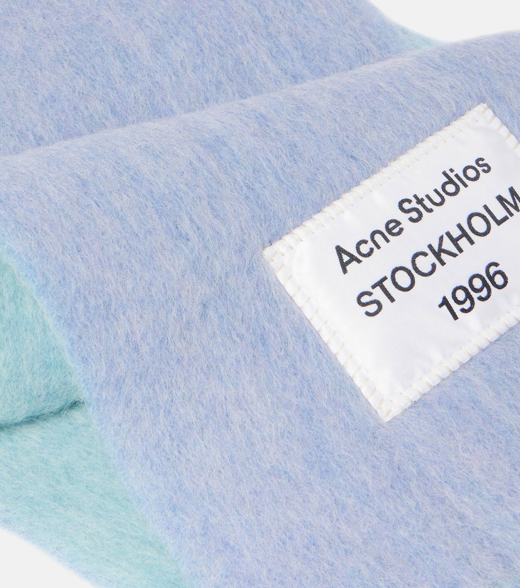 Logo fringed wool-blend scarf - 4