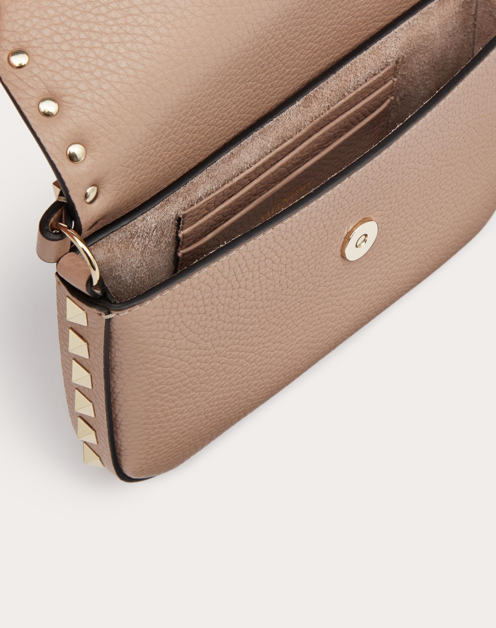 ROCKSTUD GRAINY CALFSKIN POUCH - 7