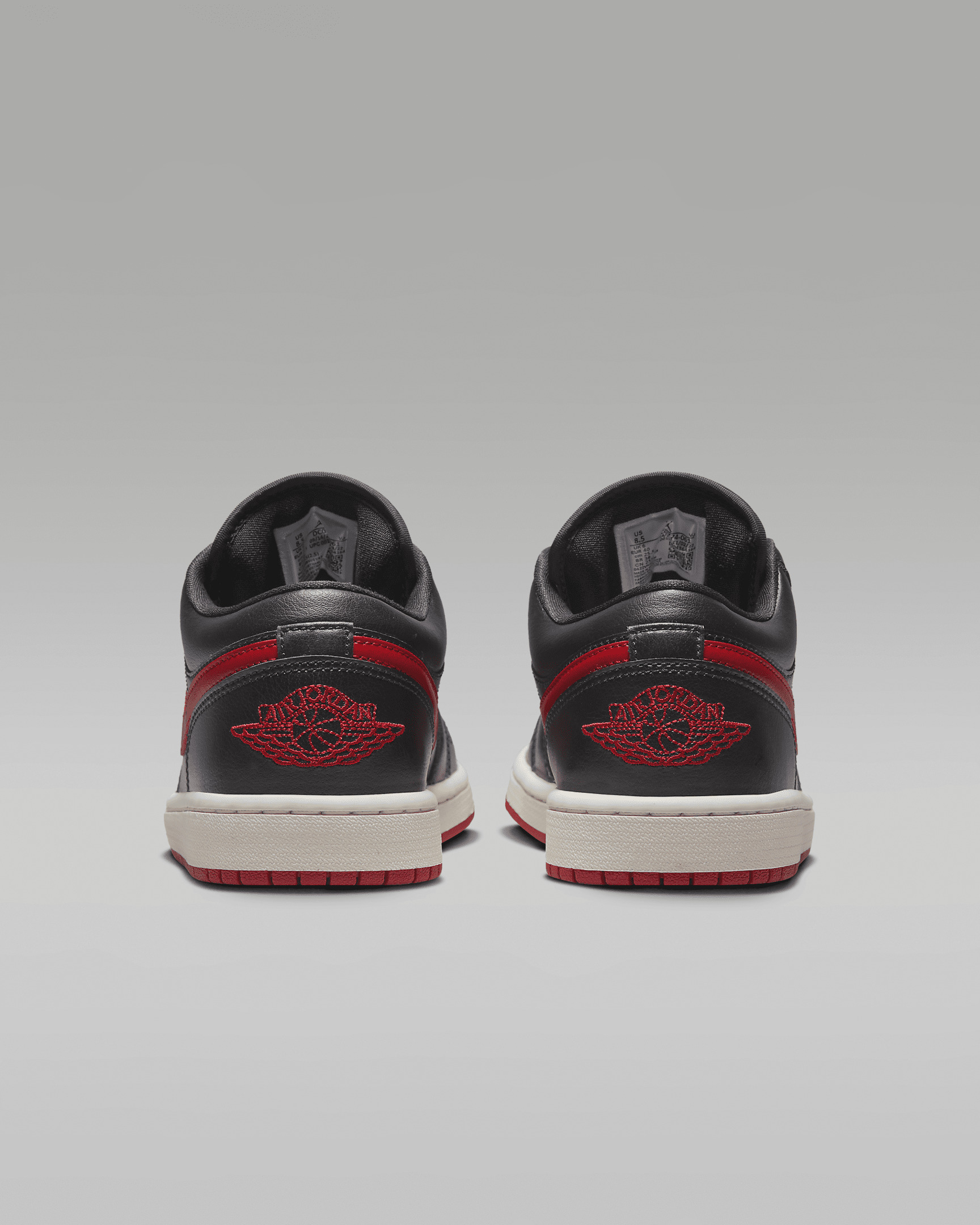 Air Jordan 1 Low Women's Shoes - 6