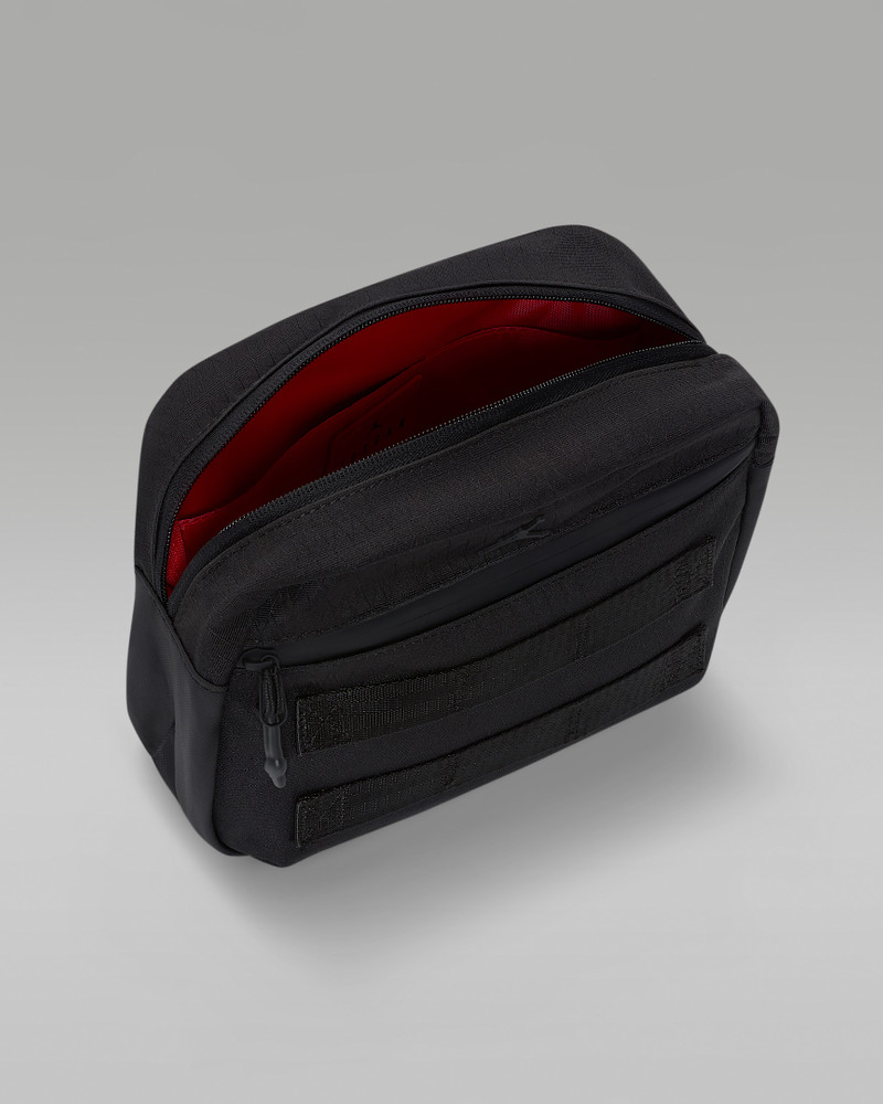 Jordan Collectors Mini Messenger Bag (3.6L) 4