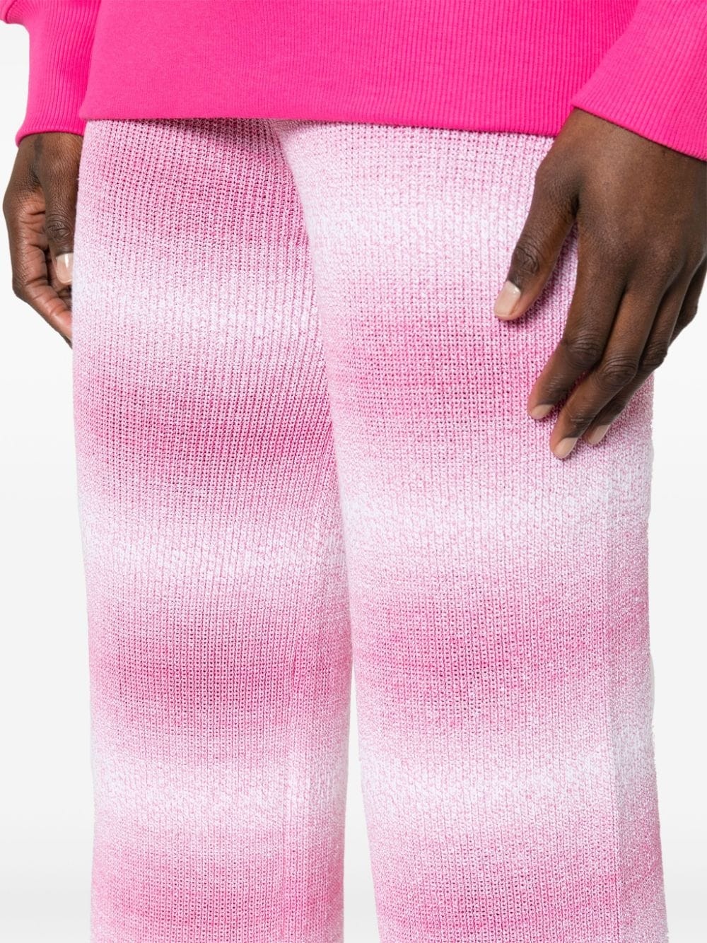 gradient-effect knitted flared trousers - 5