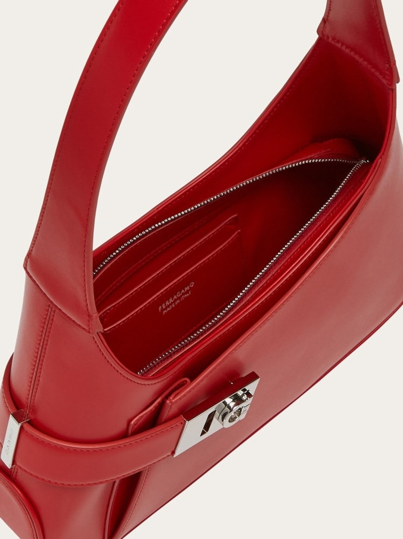 HOBO SHOULDER BAG (M) 5