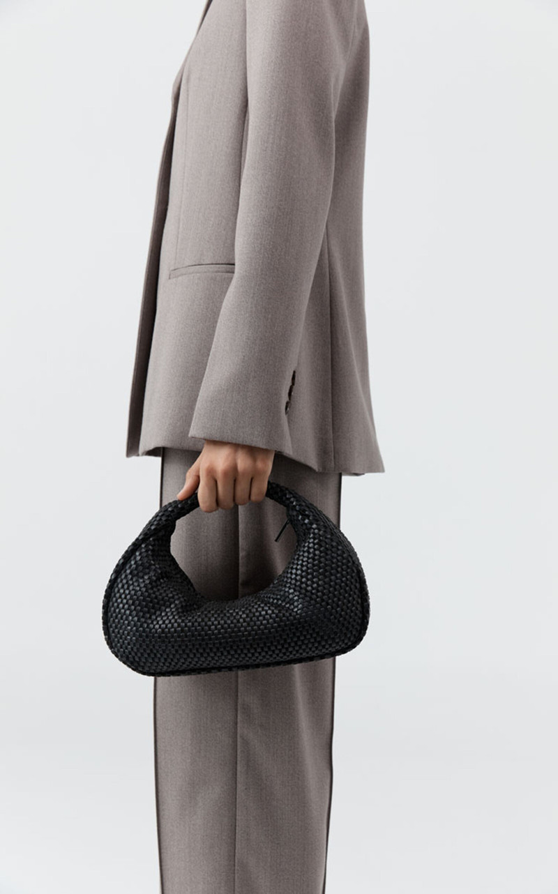 ST. AGNI Lattice Weave Bon Bon Bag black outlook