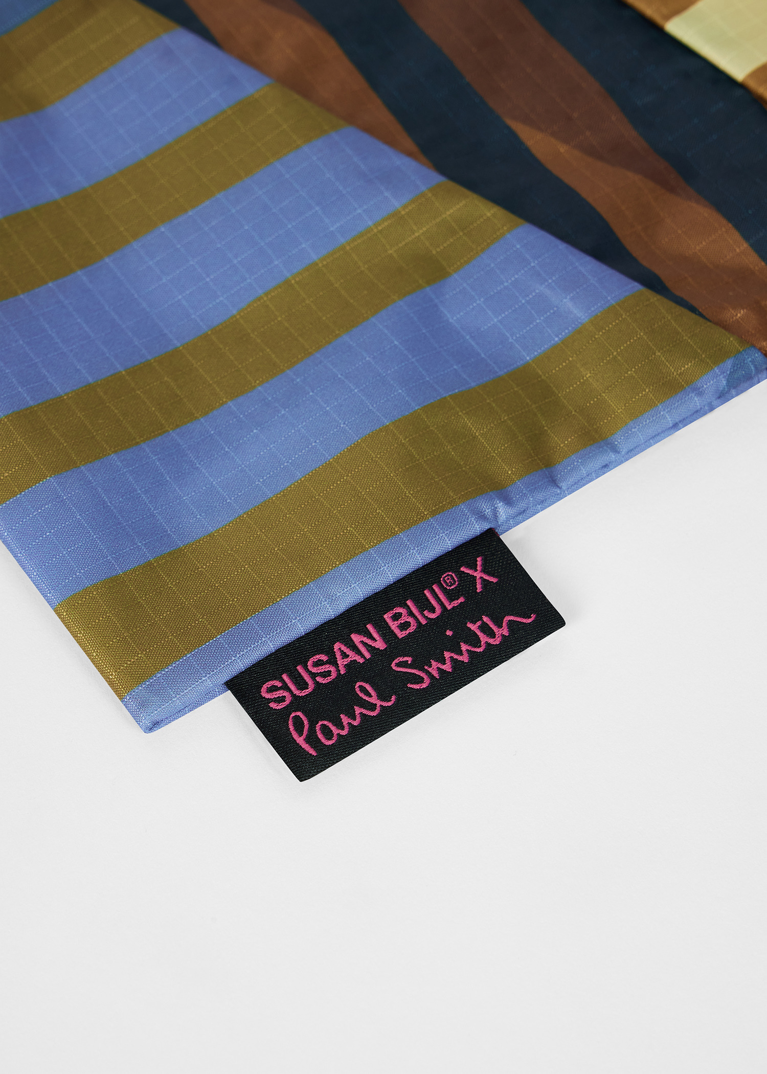 Susan Bijl x Paul Smith - Beige Mixed Stripe 'The New Pouch' Medium - 2
