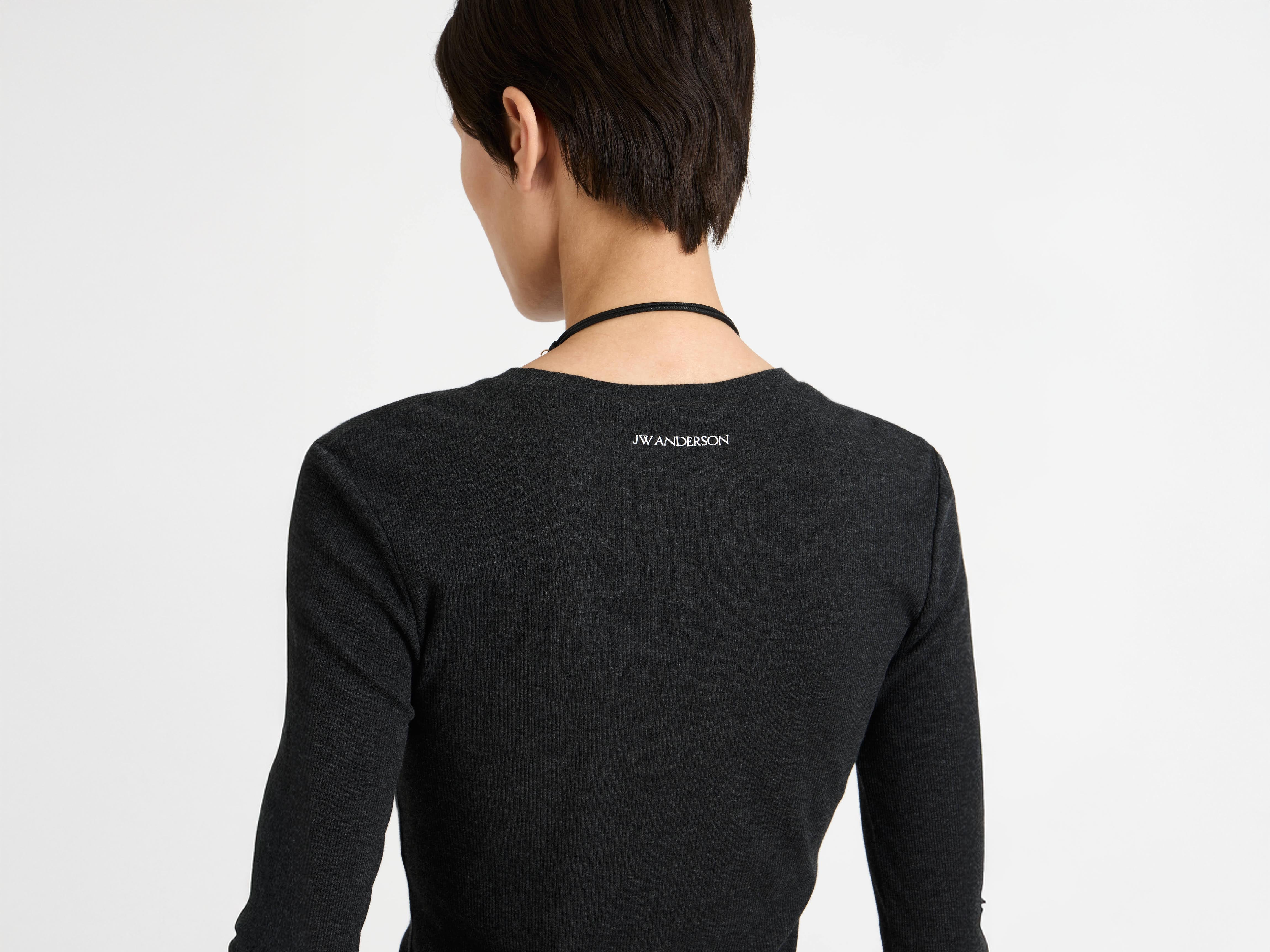 LONG SLEEVE CREW NECKLINE TOP IN CHARCOAL MELANGE - 6