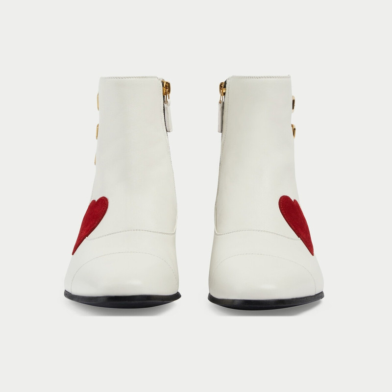 GUCCI Gucci HA HA HA boot with buckles outlook